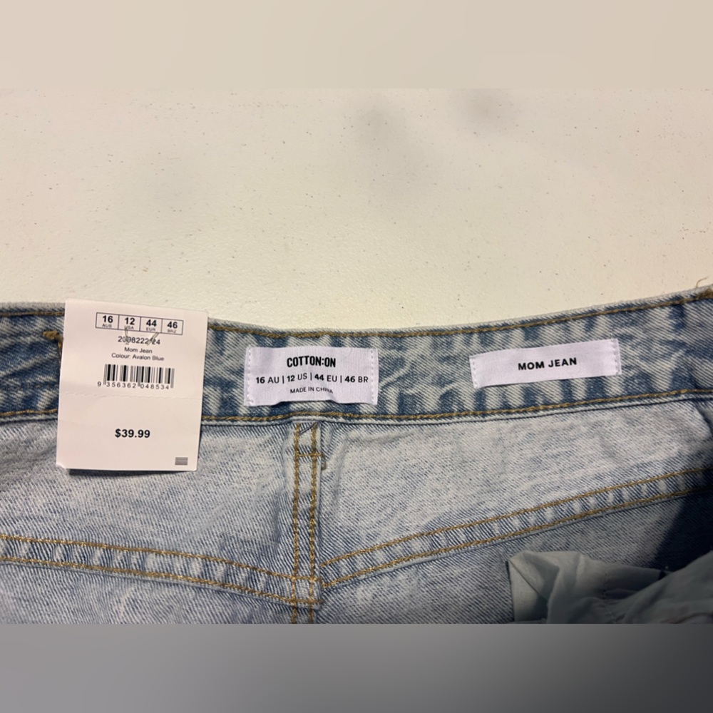 Cotton On Jeans Mom Jeans White Washed Women’s Sz 12 NWT Retro 90’s - Picture 4 of 6